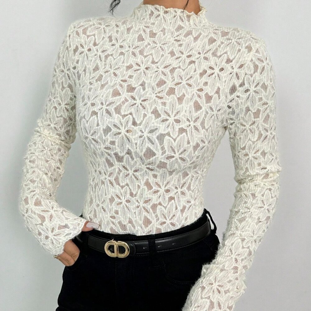 White Casual Women's Floral Patterned Stand Collar Long Sleeve Fitted Blouse